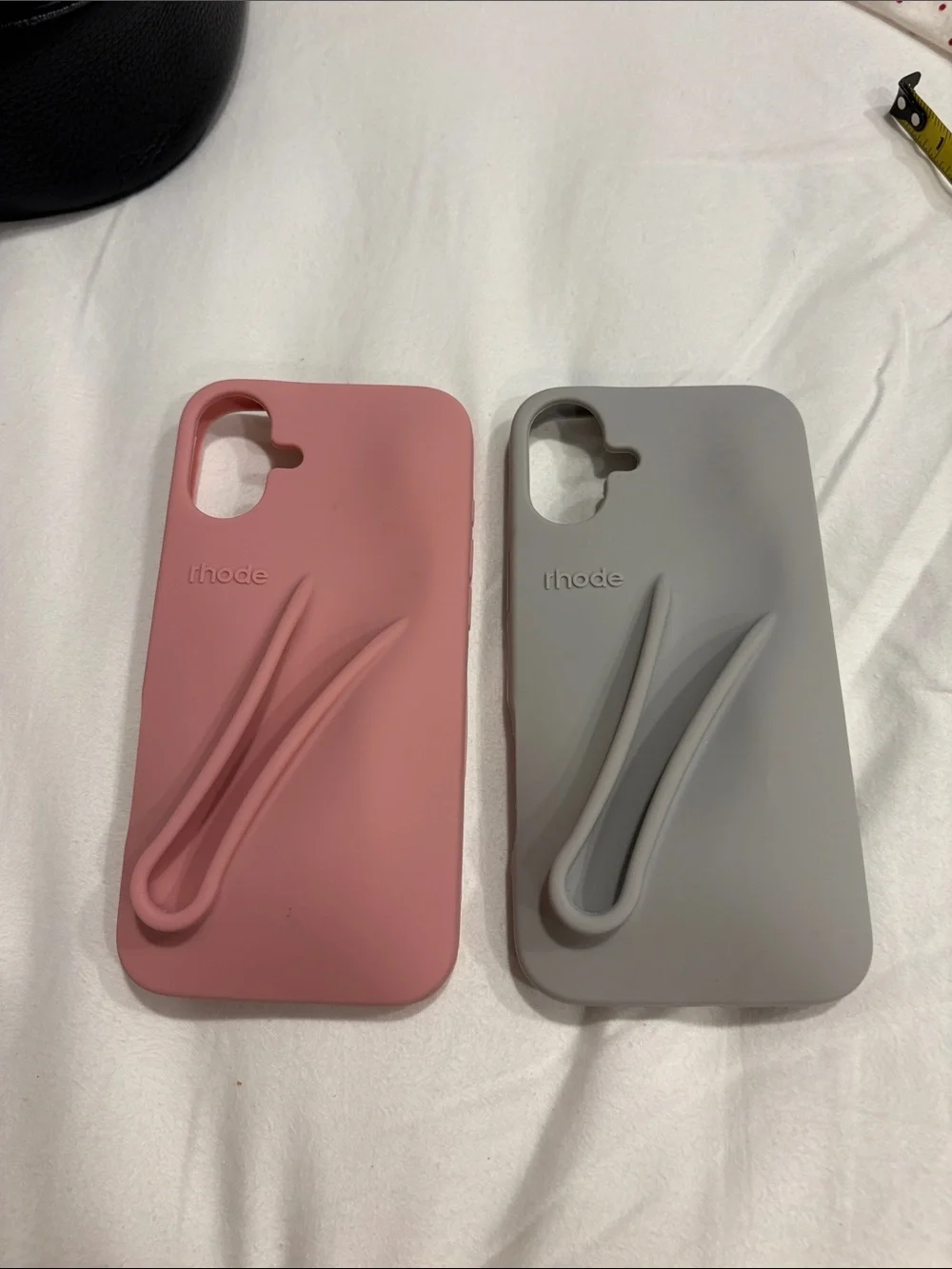 Rhode Lipgloss iPhone 16 Plus case set of 2 Pink/Grey